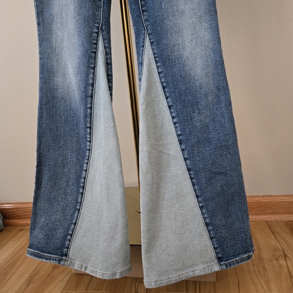 Judy Blue Flare Fit Inseam Panel High Rise Jeans Size 11/30 - Picture 7 of 15